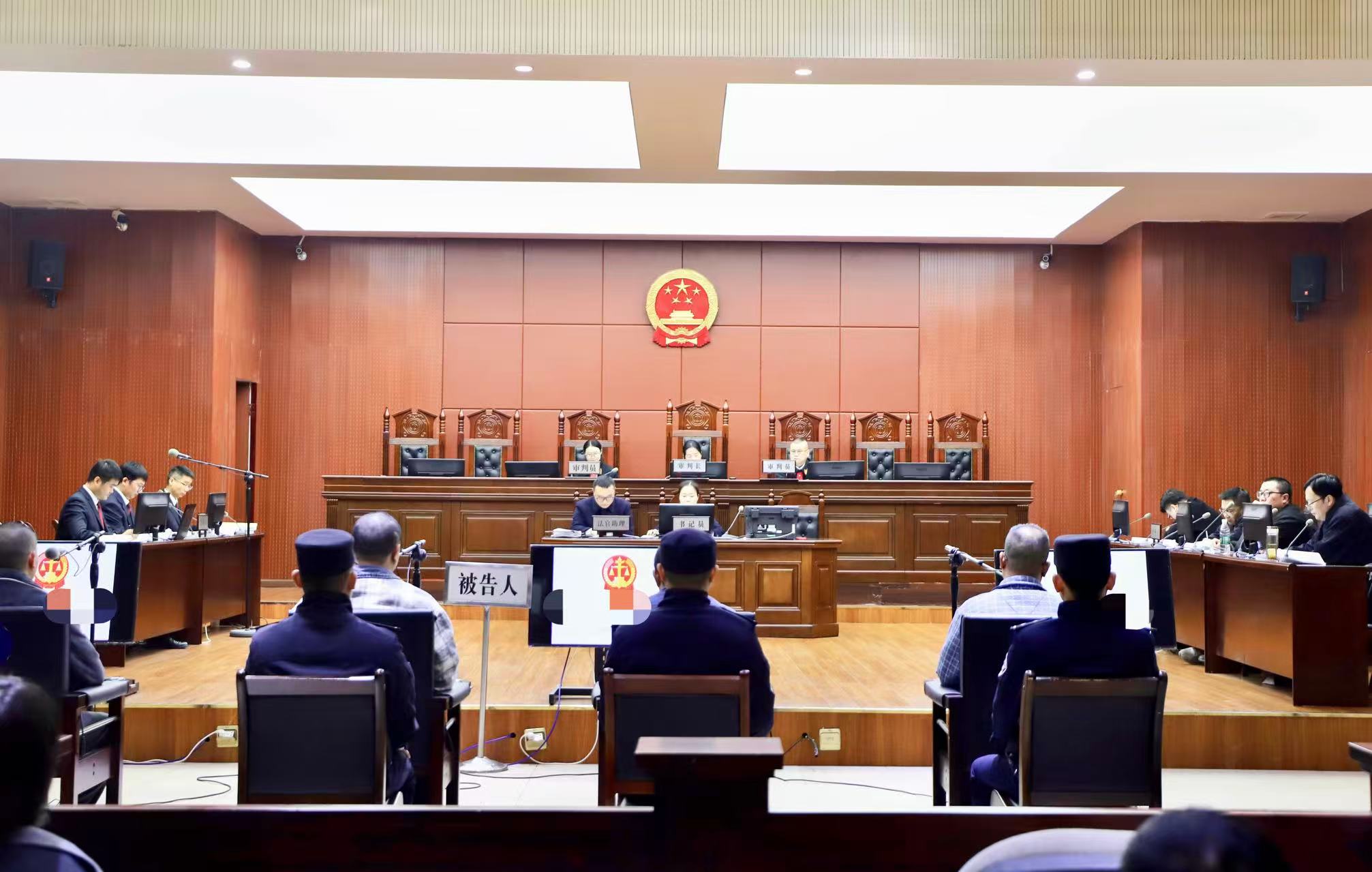 检察长出庭支持公诉，带头办案彰显履职担当